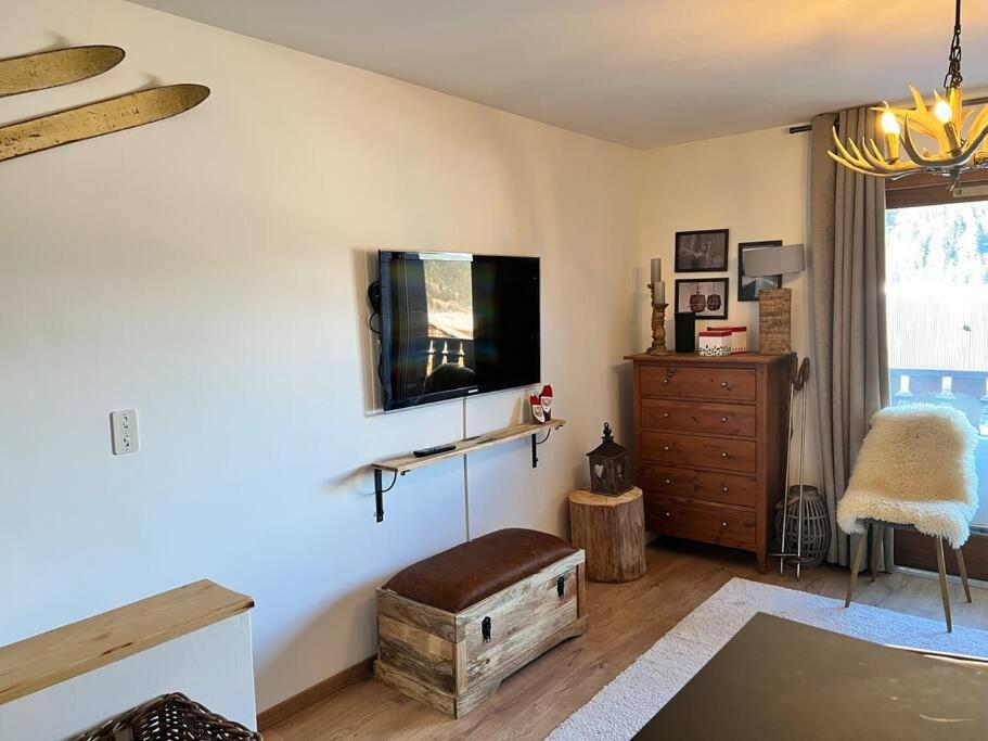 Cosy Duplex In Centre With Indoor Parking Apartment